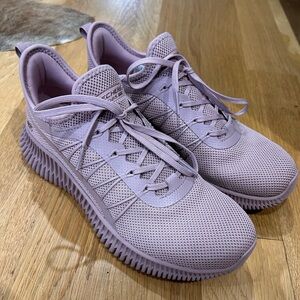 Women’s size 9 sneakers